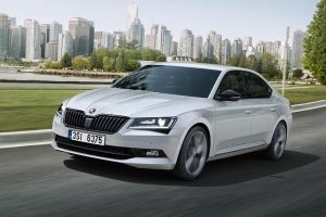 Νέα Skoda Superb SportLine sedan, combi και με πολλούς κινητήρες