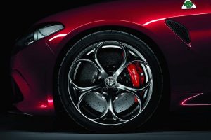 Alfa Romeo Giulia QV με 95.000€ και χρόνο ρεκόρ στο Nurburgring!