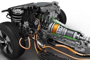 Νέα BMW 330e 2.0 λτ. 252hp με 1,9 λτ./100 χλμ. κατανάλωση