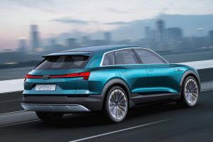 Νέο μεγάλο ηλεκτρικό SUV Audi e-tron quattro 435 ίππων