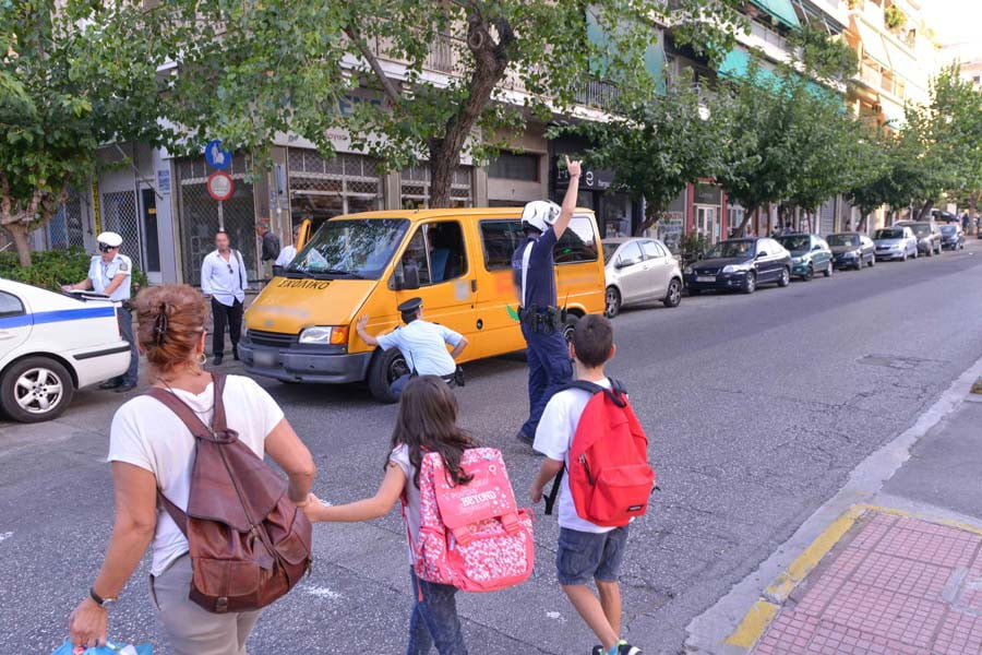 Έναρξη των σχολείων με παραβάσεις σε σχολικά λεωφορεία