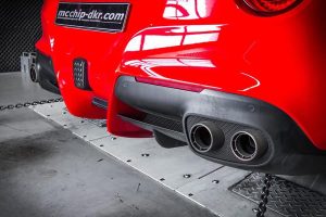 Τσιπαρισμένη Ferrari f12berlinetta στο δυναμόμετρο