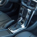 Νέο Volvo V40 και V40 Cross Country 1.5 T3 Auto χωρίς χρέωση