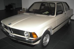 Μεταχειρισμένη ελληνική BMW 315 του 1982 με 66.000 χλμ.!