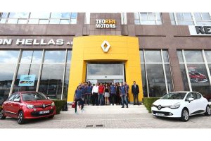 Οι παίκτες του Ολυμπιακού παρέλαβαν τα νέα τους Renault