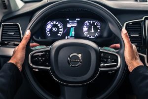 Πως λειτουργεί η αυτόνομη οδήγηση στο νέο Volvo XC90 (video)