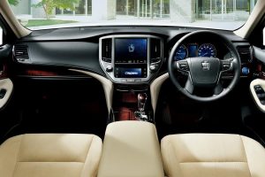 Επέτειος 60 ετών για το πολυτελές Toyota Crown και ανανέωση