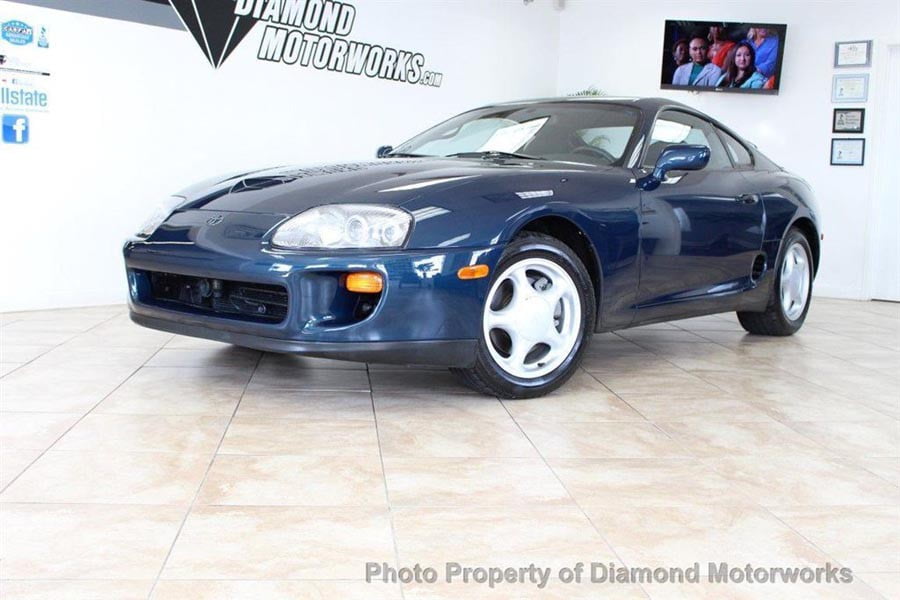 Toyota Supra του 1993 με λίγα χιλιόμετρα πωλείται 27.800 ευρώ