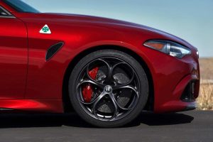 Η Alfa Romeo Giulia στις Η.Π.Α. με αρχικό κινητήρα 280 ίππων