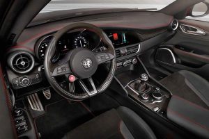 Η Alfa Romeo Giulia στις Η.Π.Α. με αρχικό κινητήρα 280 ίππων