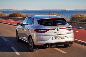 Ανακοινώθηκαν οι επιδόσεις και τιμές του νέου Renault Megane