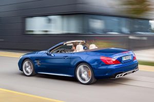 Aνανεωμένη Mercedes-Benz SL εμφανίζεται για πρώτη φορά
