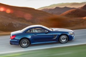 Aνανεωμένη Mercedes-Benz SL εμφανίζεται για πρώτη φορά