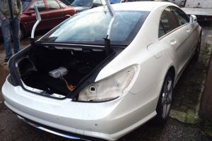 Πλιάτσικο για ανταλλακτικά σε καινούργια Mercedes-Benz CLS