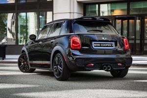 Νέα σπορ έκδοση MINI Cooper S Carbon Edition με 210 ίππους