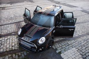 Νέα σπορ έκδοση MINI Cooper S Carbon Edition με 210 ίππους