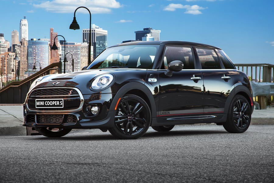 Νέα σπορ έκδοση MINI Cooper S Carbon Edition με 210 ίππους