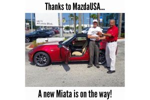 Νέο Mazda MX-5 τρακάρει λίγα λεπτά μετά την παραλαβή!