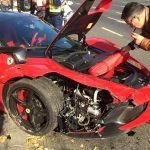 Ferrari LaFerrari μόλις ενός μηνός έπεσε σε τρία αυτοκίνητα