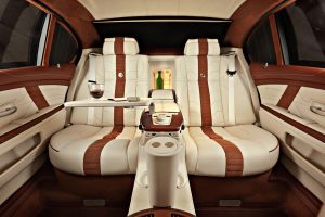 Υπερπολυτελής BMW 760Li φτιάχνει μέχρι και espresso!