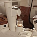 Υπερπολυτελής BMW 760Li φτιάχνει μέχρι και espresso!