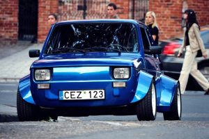 Fiat 126 με μοτέρ Honda 1.6 VTEC Turbo 170 ίππων (video)