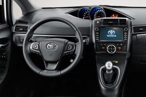 Η Toyota ανανεώνει το Verso σε σχεδίαση και ασφάλεια