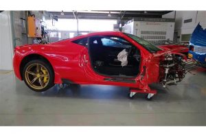Τρακαρισμένη Ferrari 458 Speciale πωλείται 63.500 ευρώ!