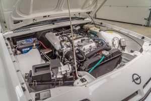 Προς πώληση σπάνιο Opel Manta 400 του 1982 με 58.700 χλμ.