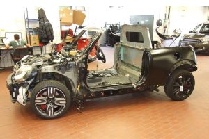 Τρακαρισμένο MINI Cooper S Cabrio μετατράπηκε σε pick-up!