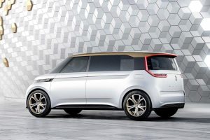 Νέο high-tech ηλεκτρικό Volkswagen BUDD-e με 309 ίππους