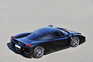 Τρακαρισμένη Ferrari Enzo θα πωληθεί 2 εκατομμύρια ευρώ!
