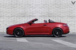 Alfa Romeo Spider με κόκκινο ανθρακόνημα είναι κούκλα!