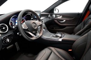 Mercedes C 450 AMG 4MATIC με 411 ίππους από τη Brabus