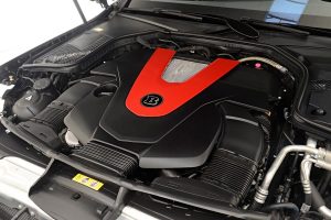 Mercedes C 450 AMG 4MATIC με 411 ίππους από τη Brabus