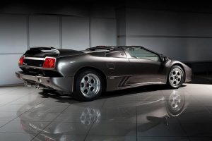 Lamborghini Diablo VT Roadster του 1996 είναι ΦΟΒΕΡΗ!