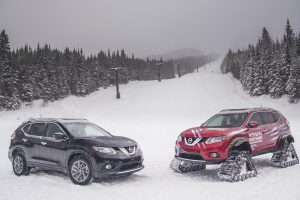 Παιχνίδια στο χιόνι με ερπυστριοφόρο Nissan X-Trail! (+video)