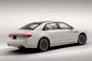 Νέα Lincoln Continental με πρωτότυπες ηλεκτρονικές χειρολαβές!