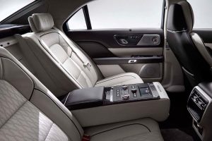 Νέα Lincoln Continental με πρωτότυπες ηλεκτρονικές χειρολαβές!