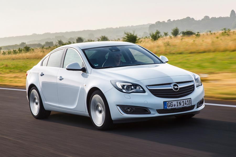 Opel Insignia 1.6 diesel 136 PS με τιμή από 25.070 ευρώ