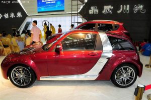 Κάκιστη κινέζικη αντιγραφή του smart roadster coupe