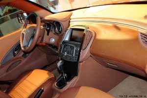 Κάκιστη κινέζικη αντιγραφή του smart roadster coupe