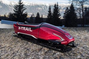 Το πρώτο στον κόσμο 7θέσιο έλκηθρο Nissan X-Trail! (+video)