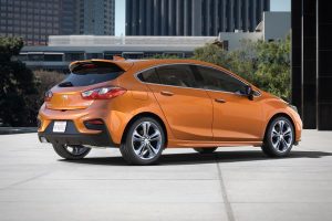 Νέο Chevrolet Cruze Hatchback με στάνταρ κινητήρα 1.4 turbo