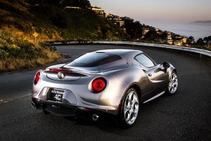 Alfa Romeo 4C με περισσότερο ανθρακόνημα και εξοπλισμό