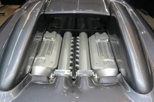 Μεταχειρισμένη Bugatti Veyron στην τιμή των 75.000 ευρώ!