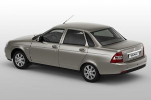 Lada Priora Standard 1.600 κ.εκ. με τιμή μόλις 4.300 ευρώ!