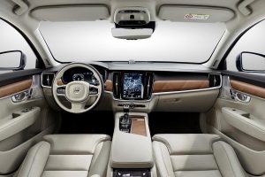 Νέο Volvo V90 με κορυφαίες ανέσεις και πολυτέλεια