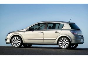 Συγκριτικό: Ford Focus, Opel Astra, Toyota Auris και VW Golf 1.4 λτ. του 2008