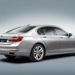 2λιτρη BMW 740e με 326 ίππους και κατανάλωση 2,1 λτ./100 χλμ.